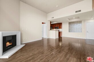 10275 Missouri Ave in Los Angeles, CA - Building Photo - Building Photo