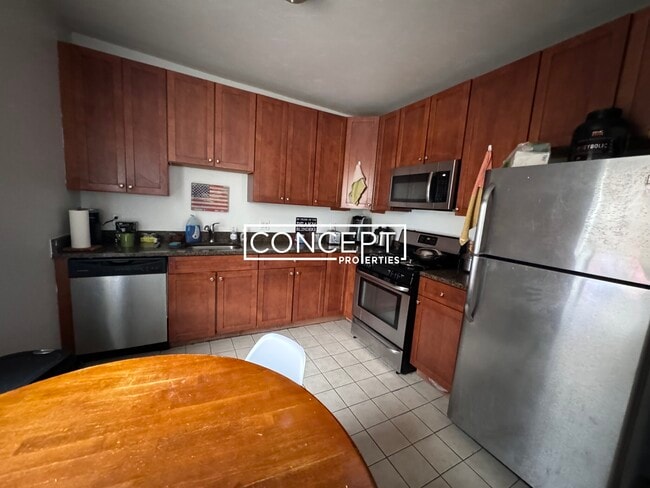 property at 878 Huntington Ave