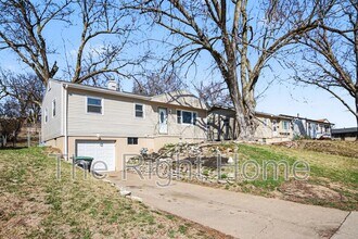1606 Cole Creek Dr in Omaha, NE - Building Photo - Building Photo