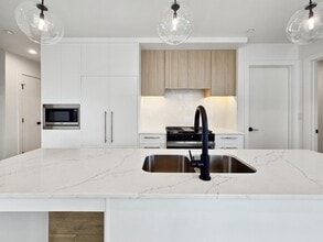 8375 Broadcast Ave SW in Calgary, AB - Building Photo - Building Photo