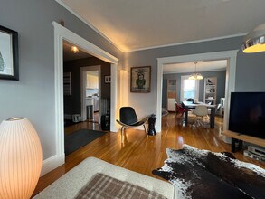 18 Rogers St, Unit Unit#1 in Newton, MA - Building Photo - Building Photo