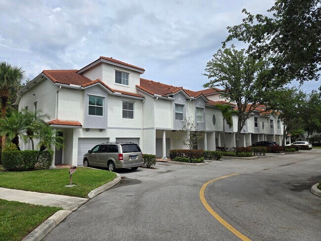 property at 2050 Alta Meadows Ln
