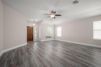 18820 Edinburgh Castle Rd in Pflugerville, TX - Building Photo - Building Photo