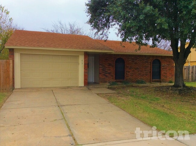 413 S Willow St in Mansfield, TX - Building Photo - Building Photo