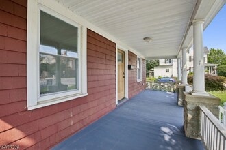 702 Washington St in Hackettstown, NJ - Building Photo - Building Photo