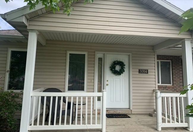 property at 3314 Emerald Dr