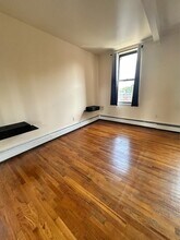 557 Bramhall Ave in Jersey City, NJ - Building Photo - Building Photo
