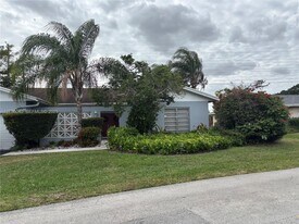 4609 Bayberry Ln in Tamarac, FL - Building Photo