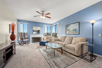 5865 Friars Rd, Unit Friars in San Diego, CA - Building Photo - Building Photo