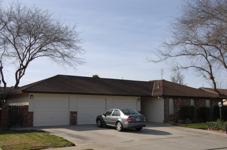 6461 N Remington Ave in Fresno, CA - Building Photo - Building Photo