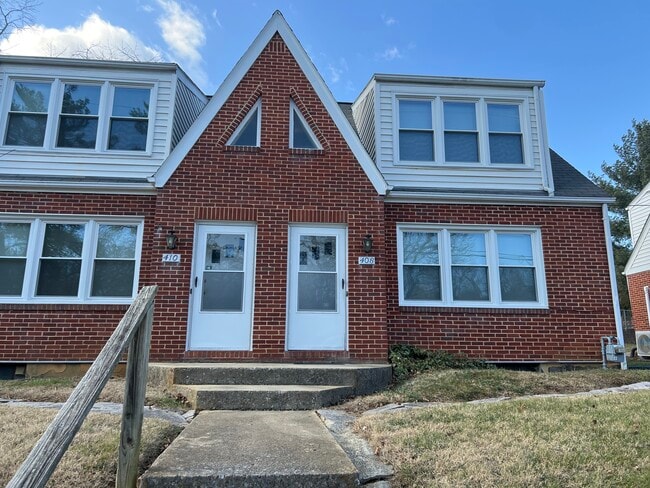 408 Benson St, Unit 409 Benson