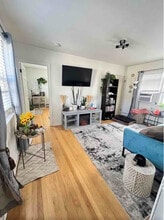 10 Maolis Ave in Bloomfield, NJ - Building Photo - Building Photo