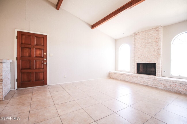3569 E Glen Dr in El Paso, TX - Building Photo - Building Photo
