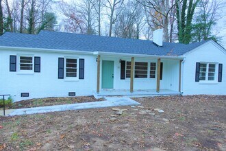 11 Cornell Ct in Greenville, SC - Building Photo - Building Photo
