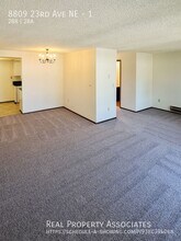 8809 23rd Ave NE in Seattle, WA - Building Photo - Building Photo