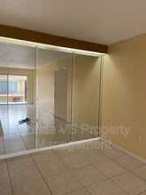 925 W Oak Ridge Rd in Orlando, FL - Building Photo - Building Photo
