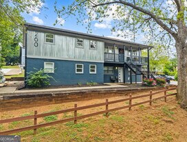 260 Little St in Athens, GA - Building Photo