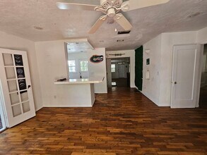 1822 NW 6th Ave in Gainesville, FL - Building Photo - Building Photo