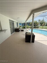 4135 Coronado Pkwy in Cape Coral, FL - Foto de edificio - Building Photo