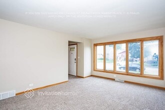 2820 W 102nd Pl in Evergreen Park, IL - Building Photo - Building Photo