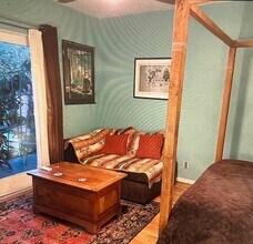 2746 Stoner Ave in Los Angeles, CA - Foto de edificio - Building Photo