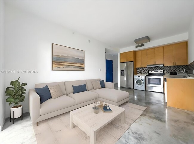 771 NW 1st St, Unit 302 in Miami, FL - Building Photo - Building Photo