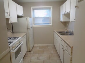 10748 S Harlem Ave in Worth, IL - Building Photo - Building Photo