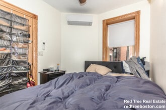 16A S Russell St, Unit 2 in Boston, MA - Building Photo - Building Photo