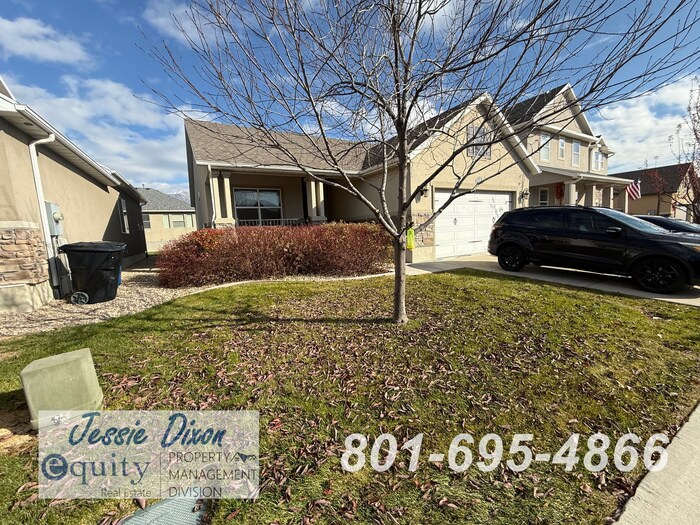 1369 Carriage Chase Dr in Kaysville, UT - Building Photo
