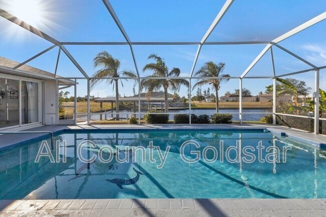 9509 St Paul Dr in Port Charlotte, FL - Building Photo - Building Photo