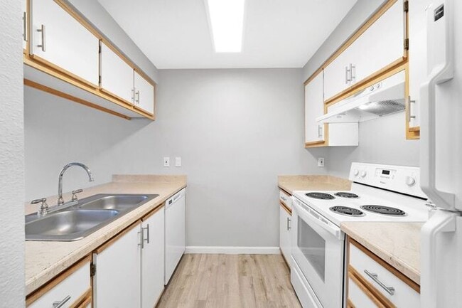 property at 14336 E Burnside St