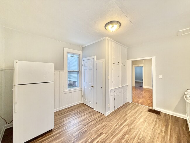 426 S Jackson St in Janesville, WI - Building Photo - Building Photo