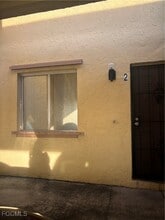 1219 SE 23rd Pl in Cape Coral, FL - Building Photo - Building Photo