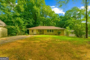 195 Polar Rock Rd SW in Atlanta, GA - Building Photo