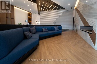 1037 The Queensway in Toronto, ON - Building Photo - Building Photo