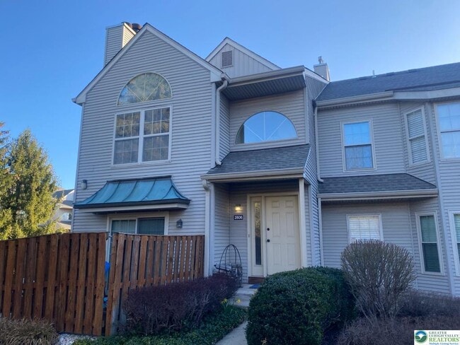 property at 2806 Brookhaven Dr