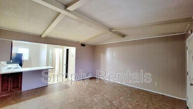 400 Bill Bradford Rd in Sulphur Springs, TX - Building Photo - Building Photo