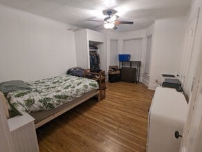 24 Ham St, Unit Unit 3 in Dover, NH - Foto de edificio - Building Photo