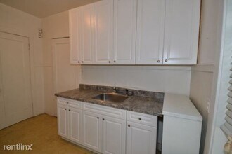 5023 N Winchester Ave-Unit -Unit 1 in Chicago, IL - Building Photo - Building Photo