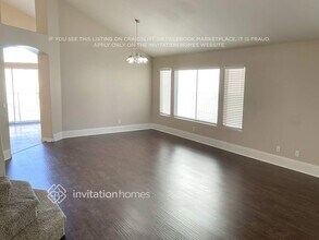 7950 Howard Dade Ave in Las Vegas, NV - Building Photo - Building Photo