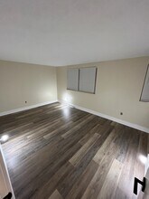 577 Pine Line Dr in Pittsburgh, PA - Building Photo - Building Photo