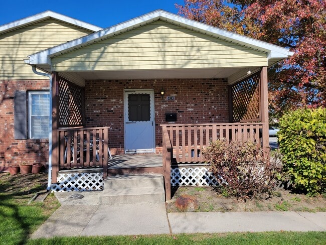 property at 424 Heritage Cir