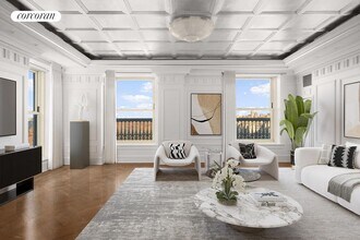 1 Central Park S in New York, NY - Building Photo - Building Photo