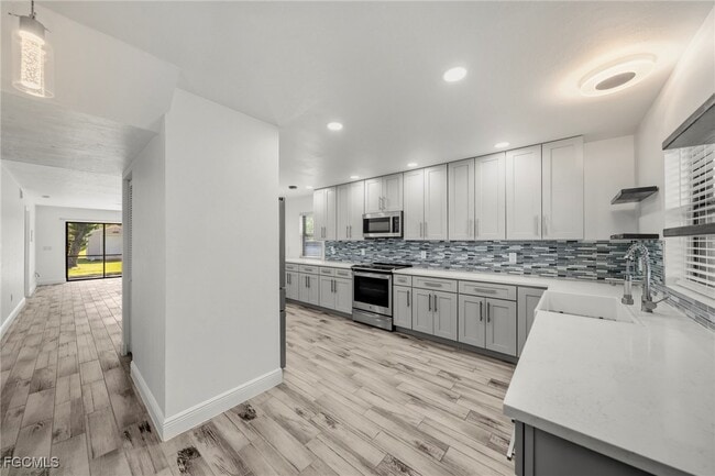 property at 10022 Oxfordshire Ln SW