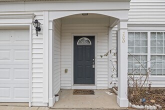 400 Berlin Way in Morrisville, NC - Building Photo - Building Photo