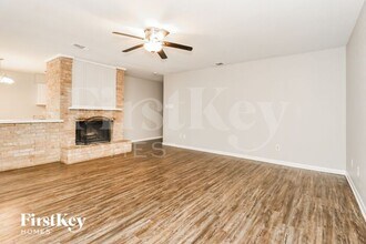 1715 Glenview Ln in Arlington, TX - Building Photo - Building Photo