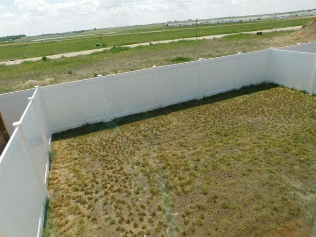 5308 15th Ave SE in Minot, ND - Building Photo - Building Photo