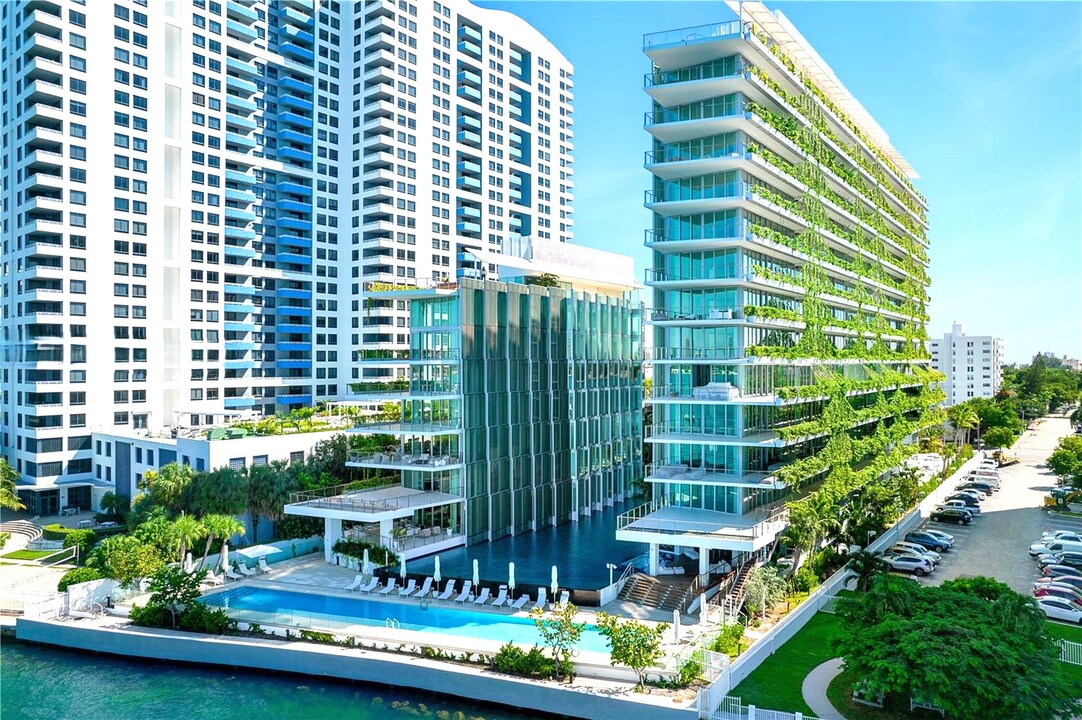 1300 Monad Ter, Unit 11B in Miami Beach, FL - Building Photo