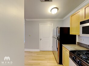 985 Ponce De Leon Ave NE, Unit 309 in Atlanta, GA - Building Photo - Building Photo