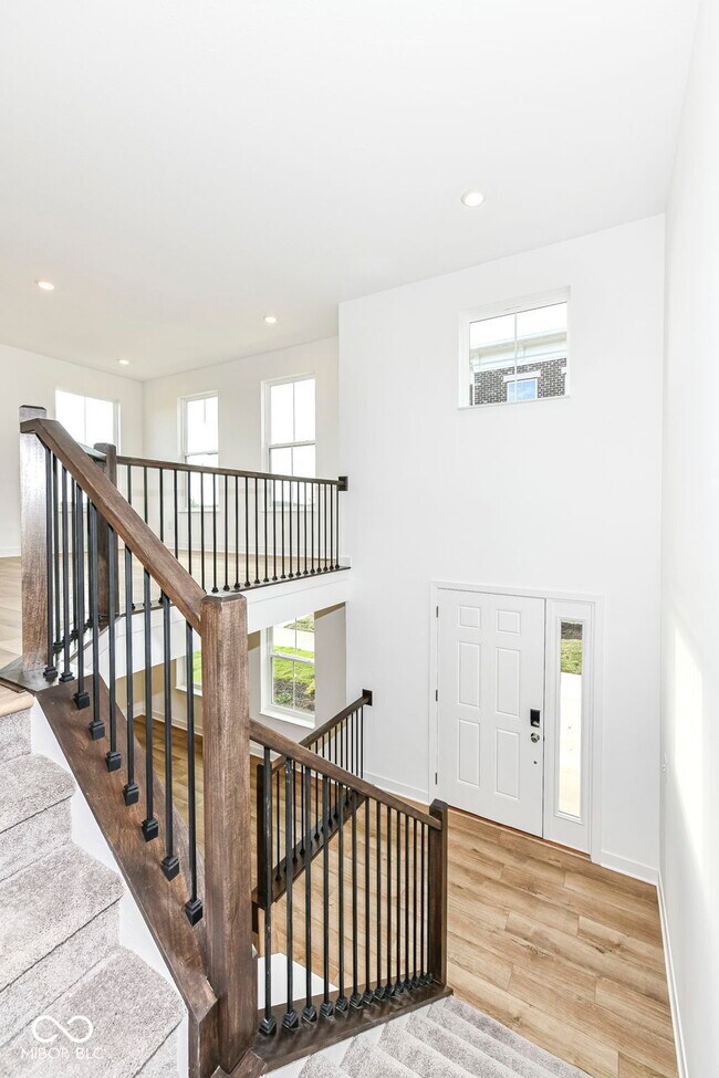 9312 Clarendon Dr in Fishers, IN - Building Photo - Building Photo